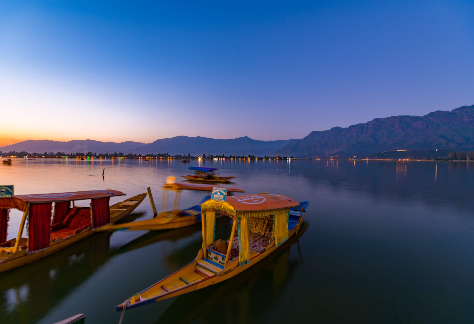 kashmir-vacation-package.png